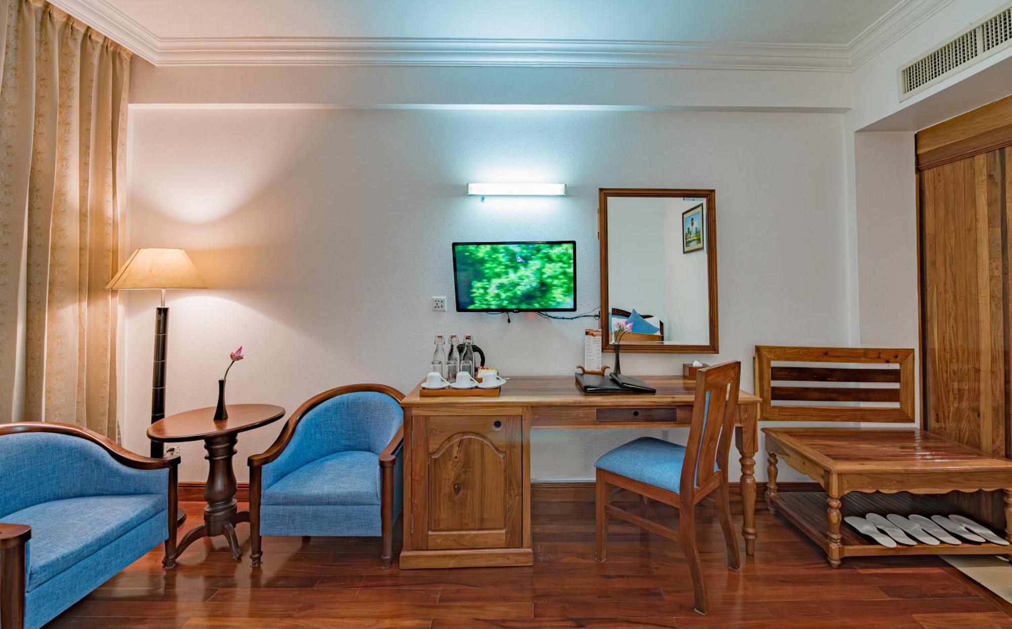 อินทรเทวี อังกอร์ Hotel เสียมราฐ ภายนอก รูปภาพ