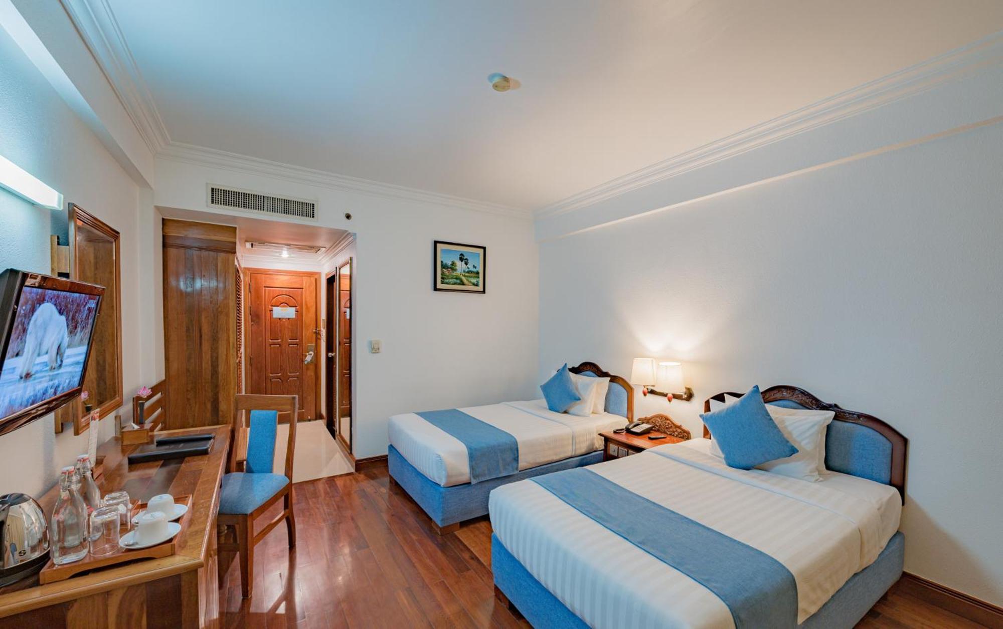 อินทรเทวี อังกอร์ Hotel เสียมราฐ ภายนอก รูปภาพ