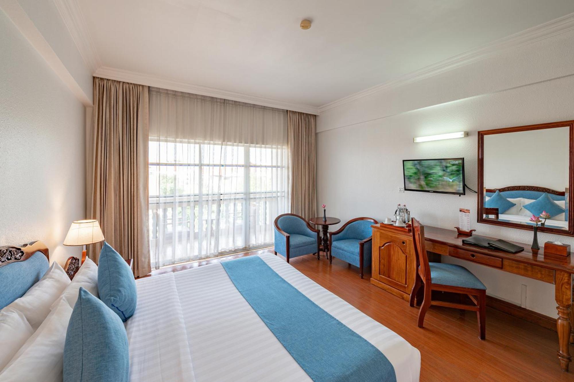 อินทรเทวี อังกอร์ Hotel เสียมราฐ ภายนอก รูปภาพ