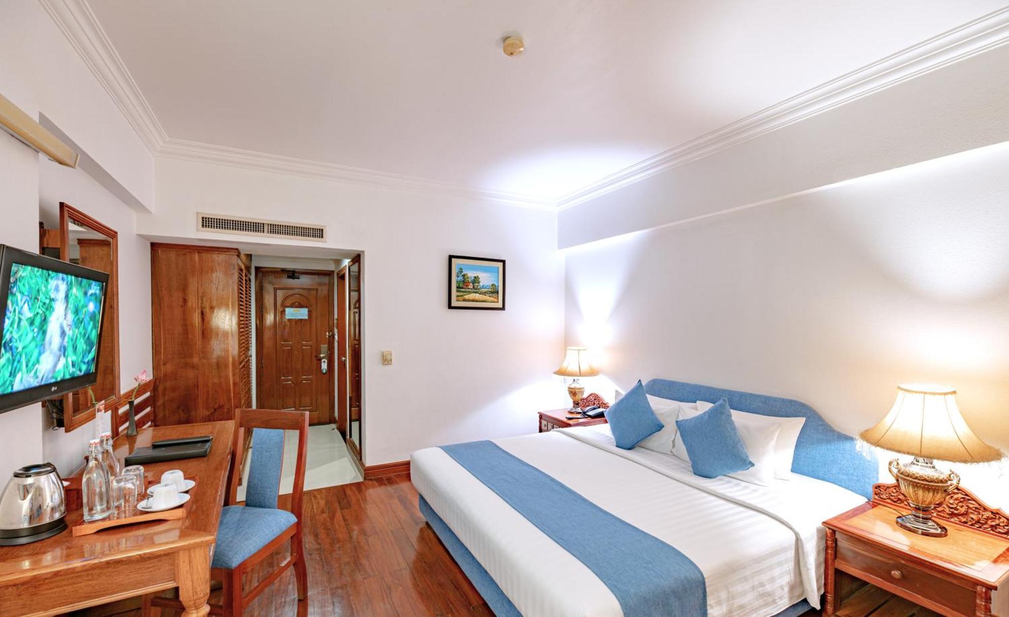 อินทรเทวี อังกอร์ Hotel เสียมราฐ ภายนอก รูปภาพ